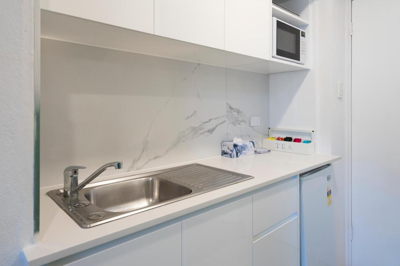 Manly Waves Studios & Apartments Sydney Exterior photo
